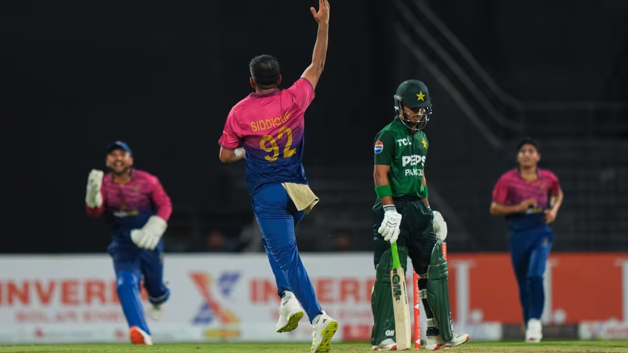 pak vs uae asia cup 2025
