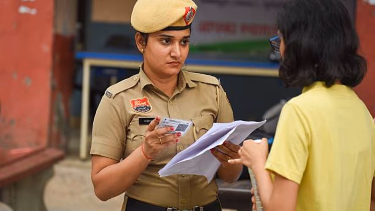  faridabad jee main stress 17 year girl suicide exam pressure news