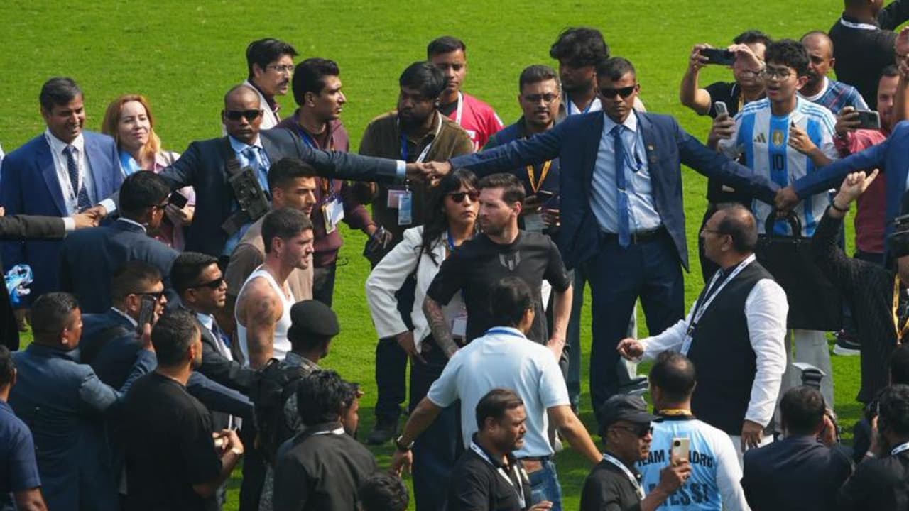 Lionel Messi Fans Anger Lionel Messi Fans Anger