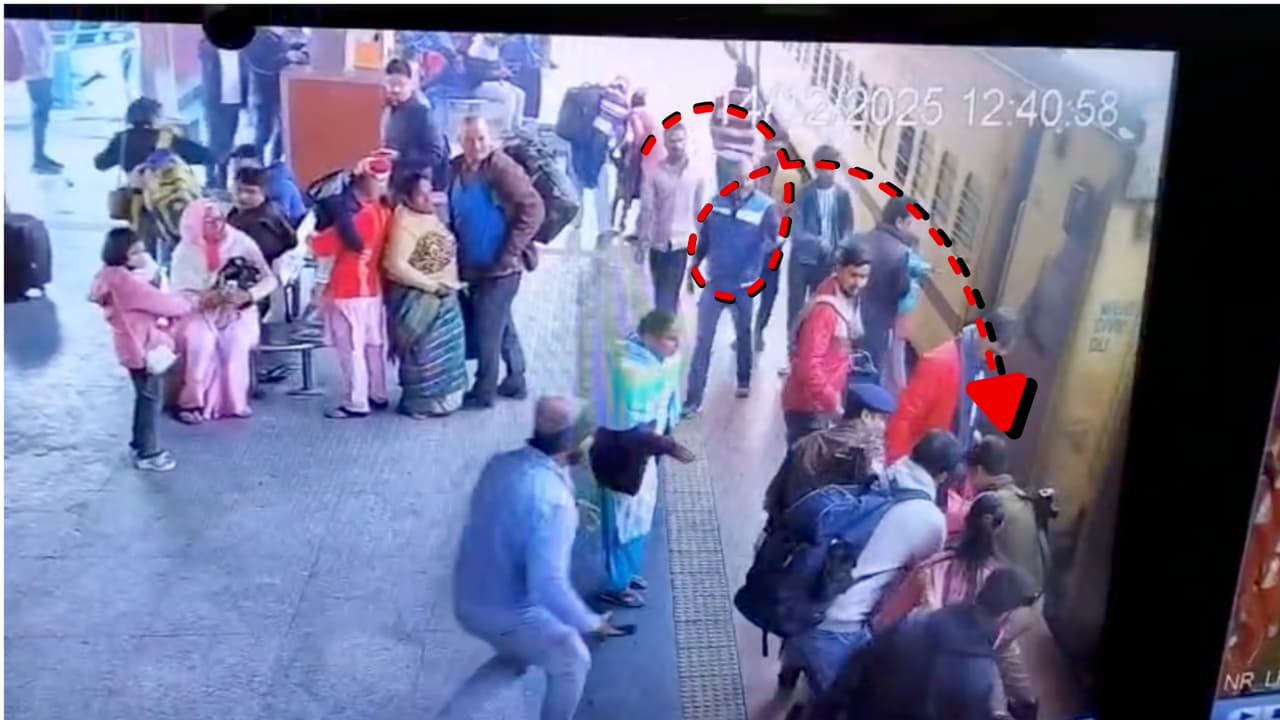 varanasi cantt rpf saves passenger running train cctv varanasi cantt rpf saves passenger running train cctv