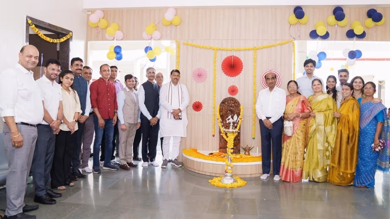 leelaben mohanlal shah vidya mandir inauguration Umarpada Surat leelaben mohanlal shah vidya mandir inauguration Umarpada Surat