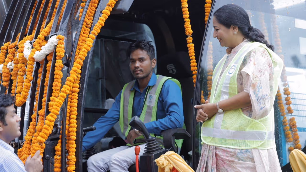 Delhi Metro: Delhi Metro: