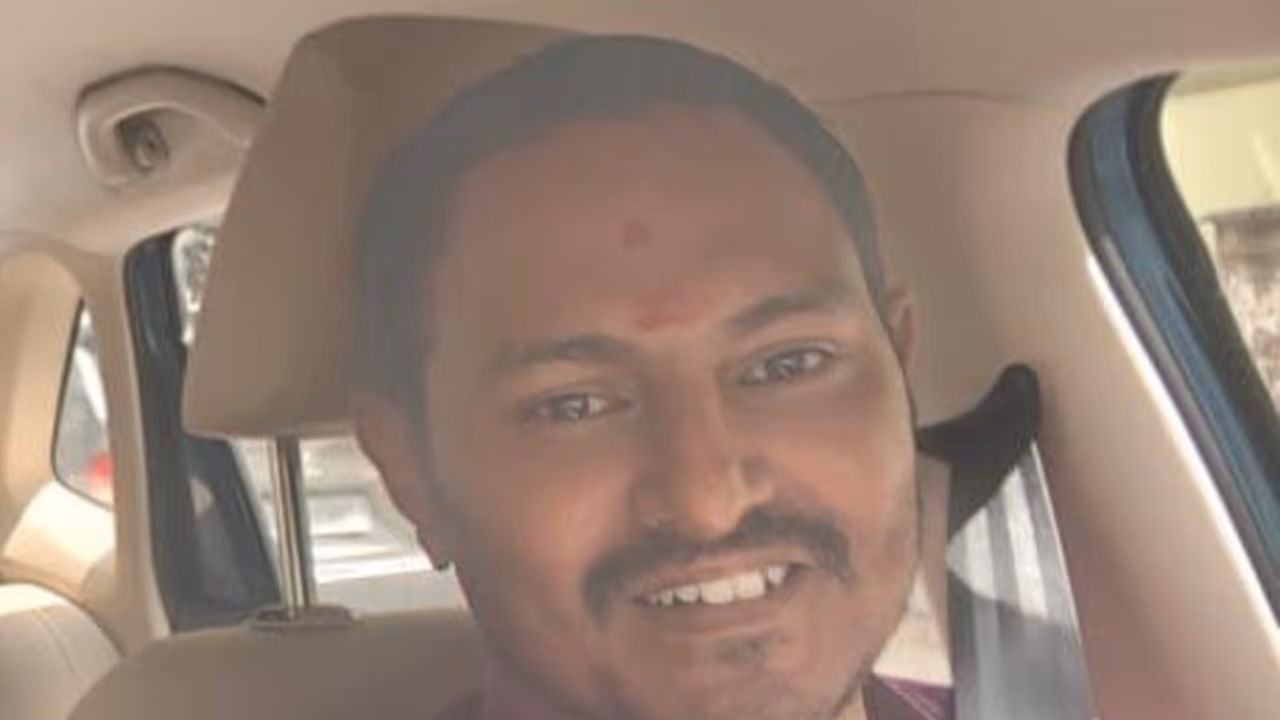 phd holder cab driver tamil nadu contract lecturer 30000 salary dr thirumalai raja phd holder cab driver tamil nadu contract lecturer 30000 salary dr thirumalai raja