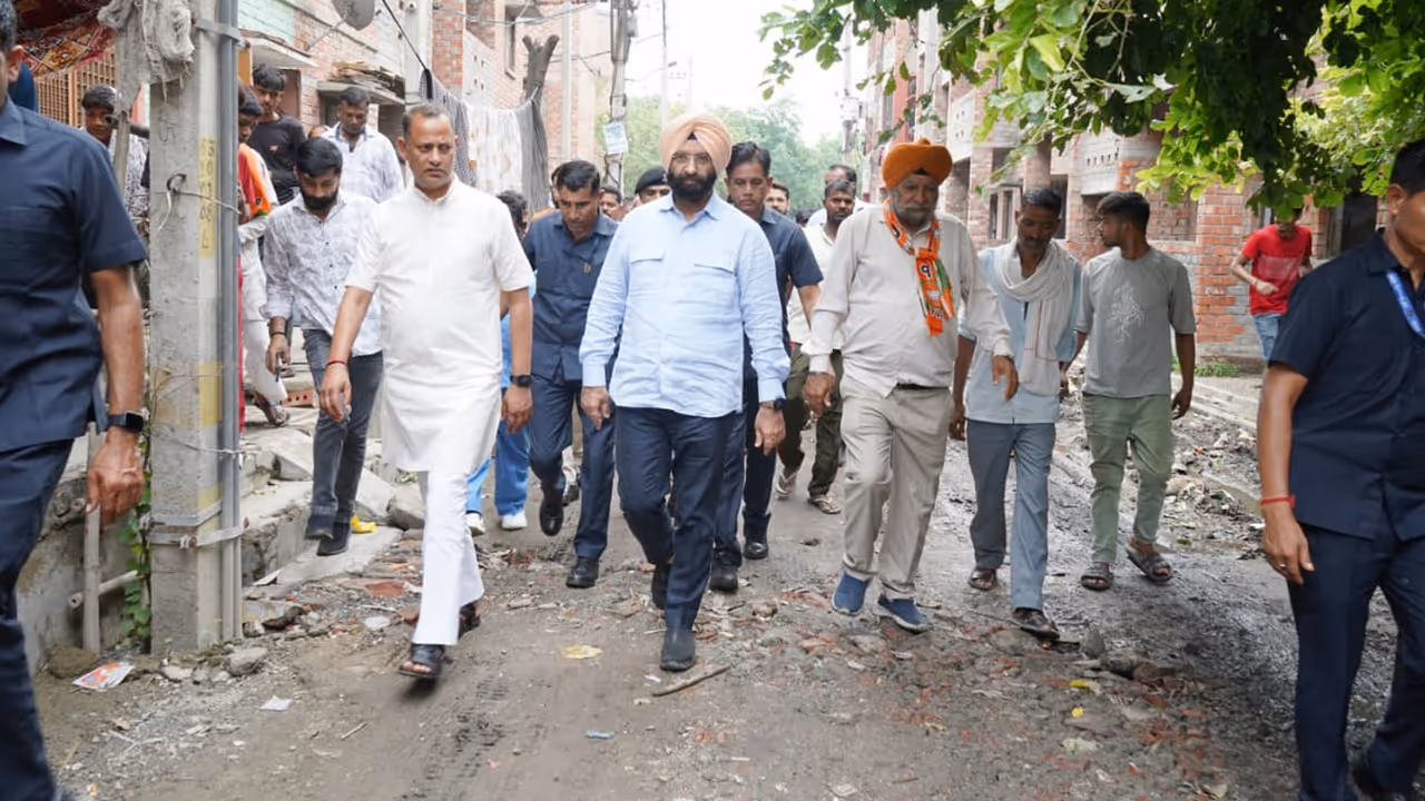 ravinder indraj singh manjinder sirsa lal flats bawana inspection ravinder indraj singh manjinder sirsa lal flats bawana inspection