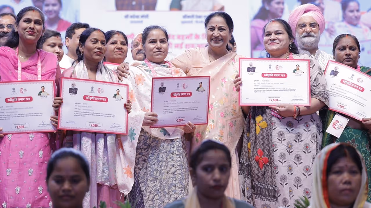 rekha gupta launch delhi lakshmi yojana rekha gupta launch delhi lakshmi yojana