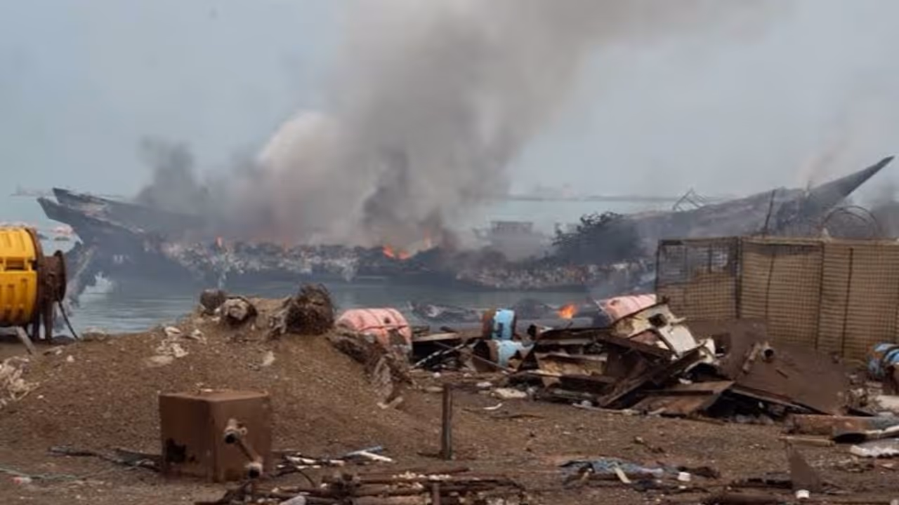 yemen houthi red sea clashes bab al mandab mokha violence 81 killed yemen houthi red sea clashes bab al mandab mokha violence 81 killed