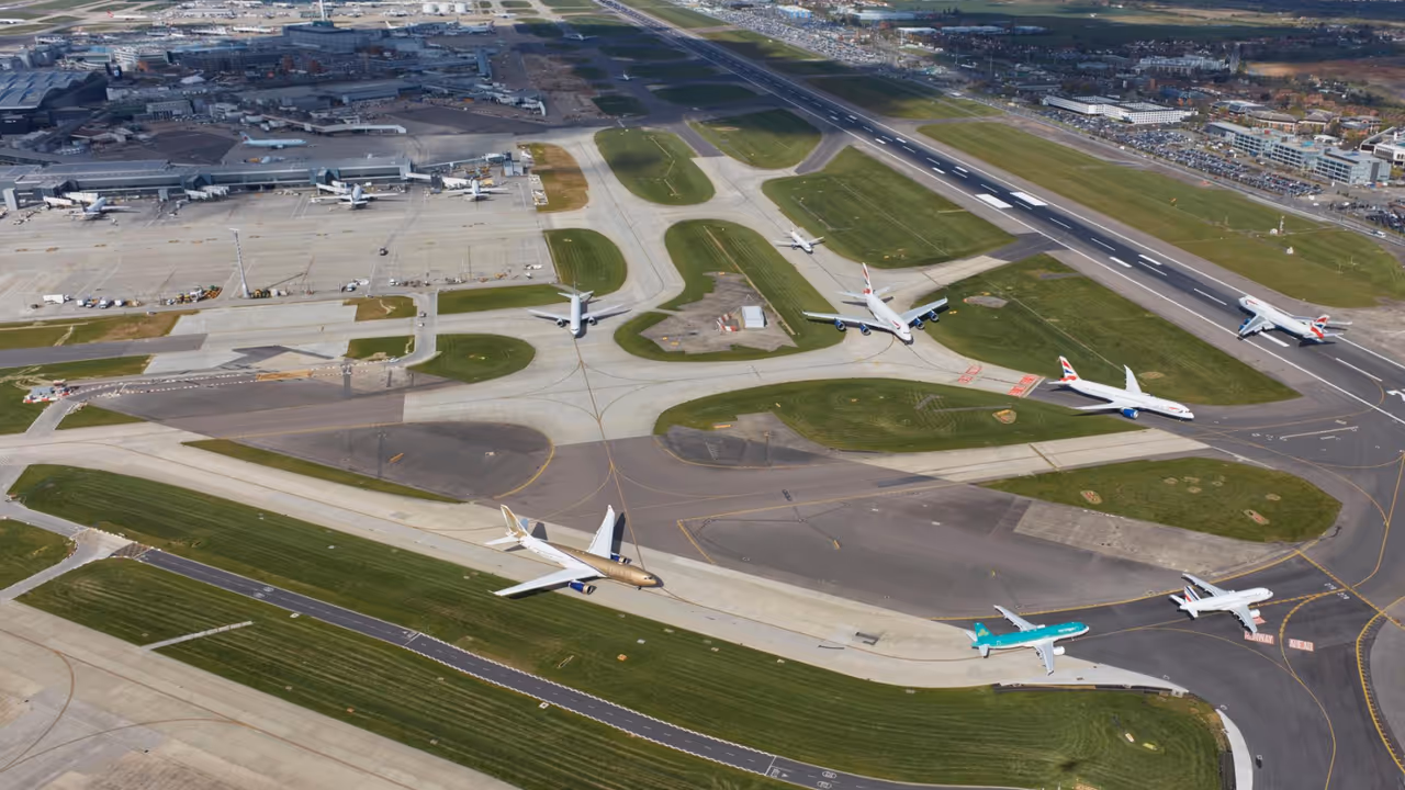 UK Flight Disruption Over 300 Flights Cancelled After Air Traffic Control System Technical Issue UK Flight Disruption Over 300 Flights Cancelled After Air Traffic Control System Technical Issue