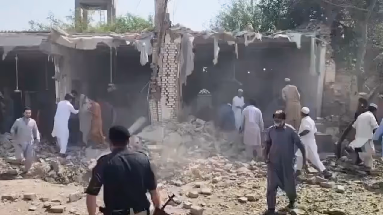 Pakistan mosque blast Pakistan mosque blast