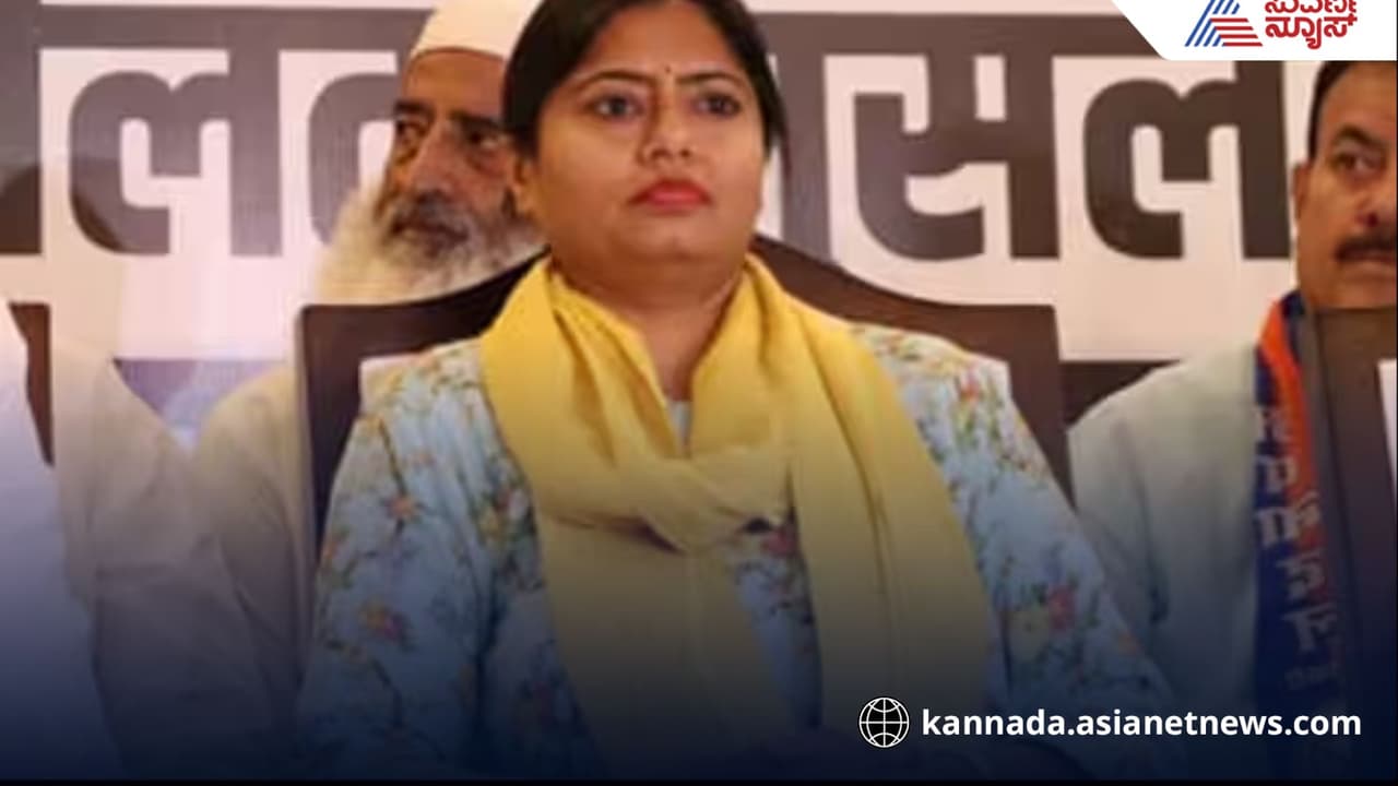UP MLA Pallavi Patel Refuses to Fill SIR Form