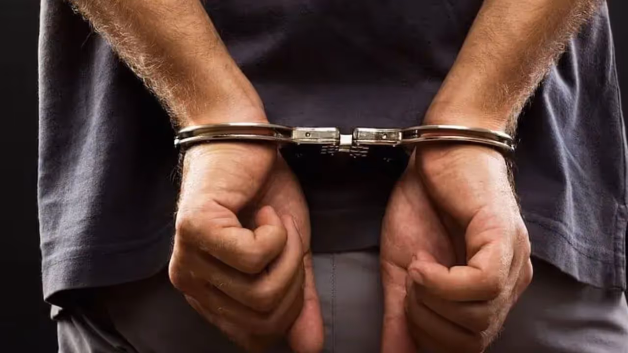 CCB arrests 12 Bangladeshi nationals illegally residing in Bengaluru CCB arrests 12 Bangladeshi nationals illegally residing in Bengaluru