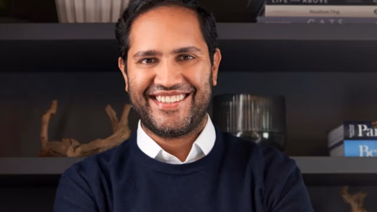 indian origin ceo who fired 900 on brutal zoom call in 2021 now demands his own job back indian origin ceo who fired 900 on brutal zoom call in 2021 now demands his own job back