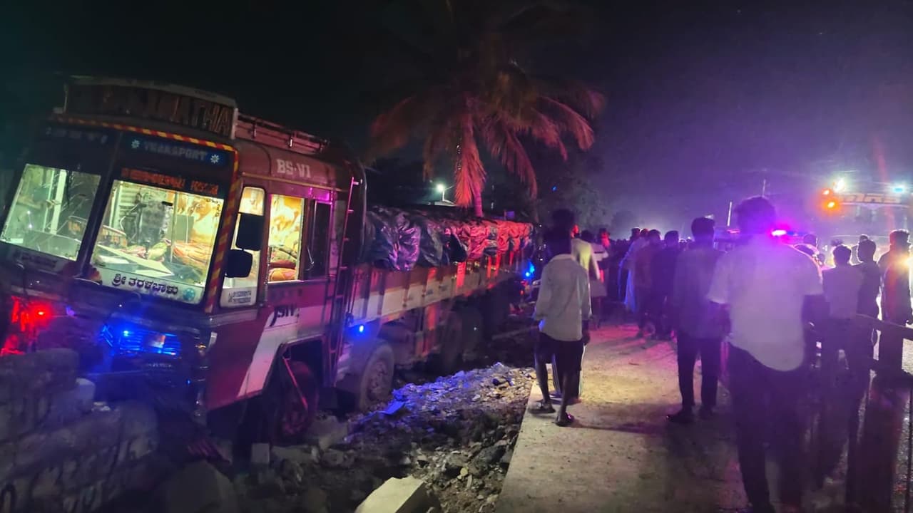 Ballari horrific truck accident Ballari horrific truck accident
