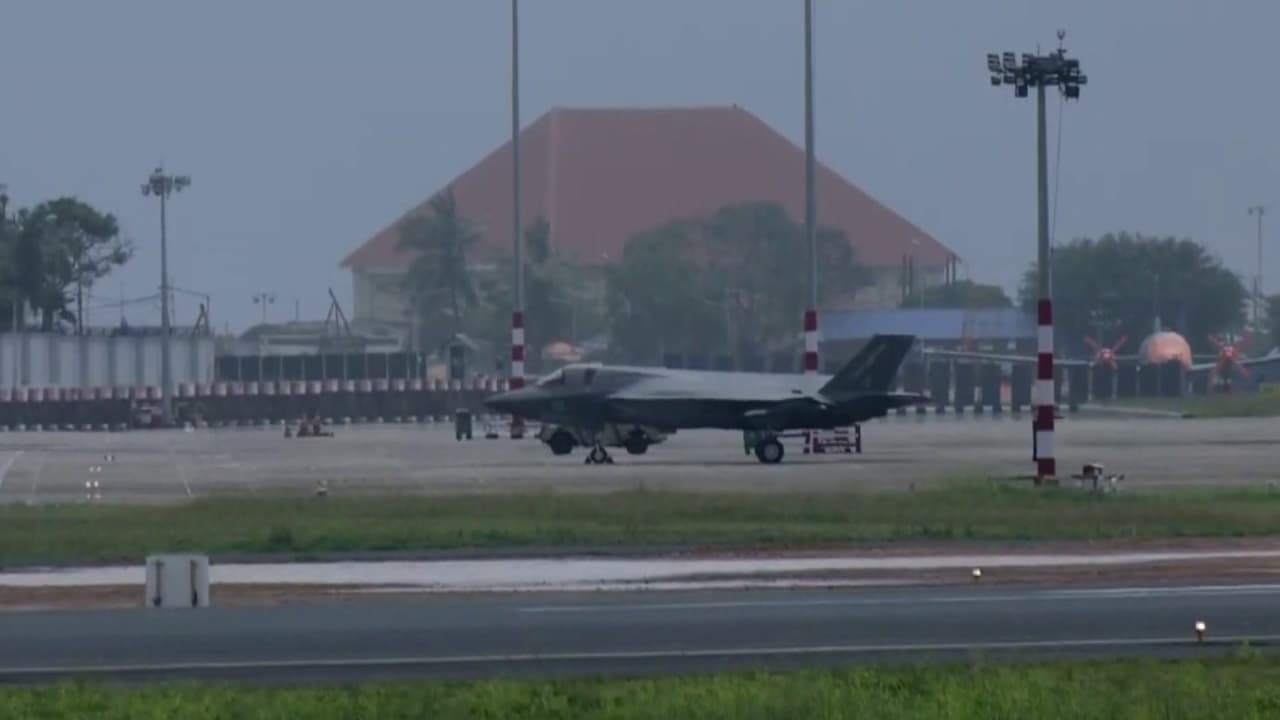 british fighter jet at trivandrum airport