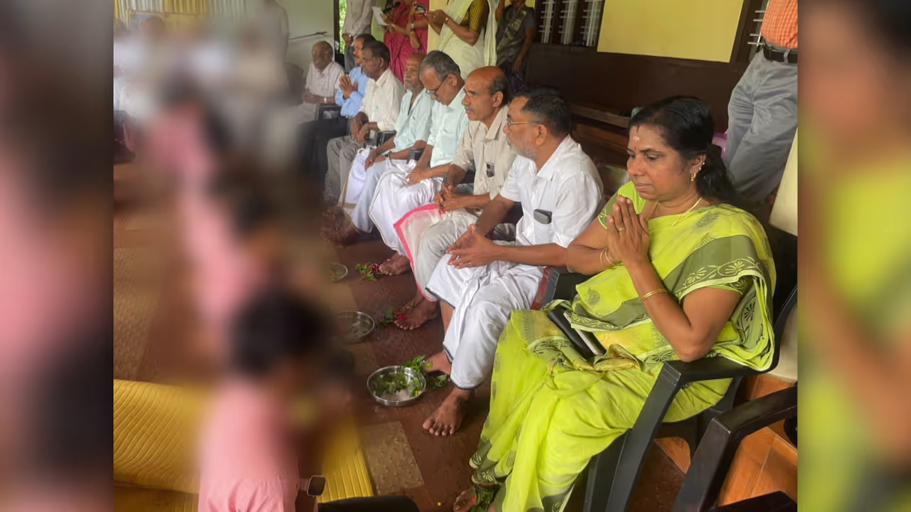 PADHAPOOJA PADHAPOOJA