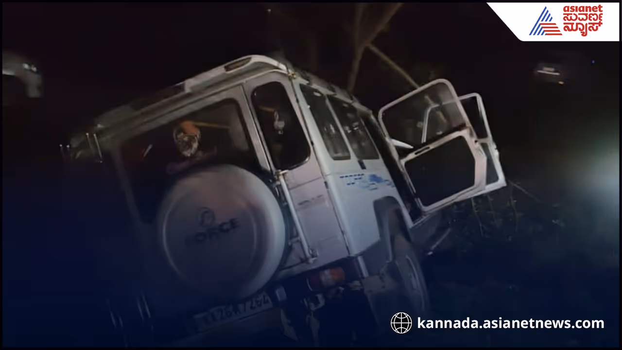 Pune Bangalore highway accident