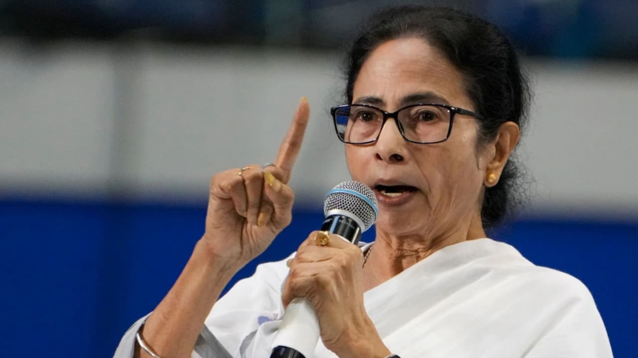 BJP Will Use Bulldozers to Drive People Away': Mamata Banerjee's Warning in Bengal BJP Will Use Bulldozers to Drive People Away': Mamata Banerjee's Warning in Bengal