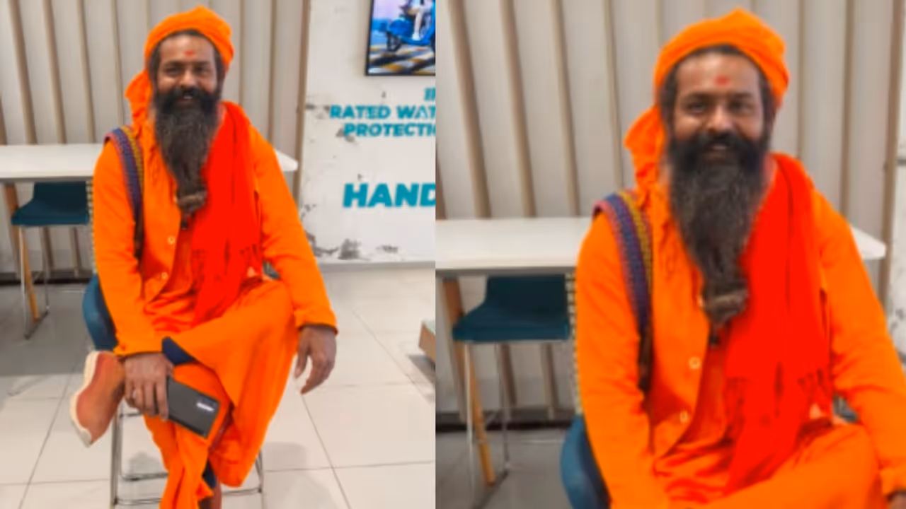 Missing Ballari Man Shankarachari Found as Swamiji After 20 Years Missing Ballari Man Shankarachari Found as Swamiji After 20 Years