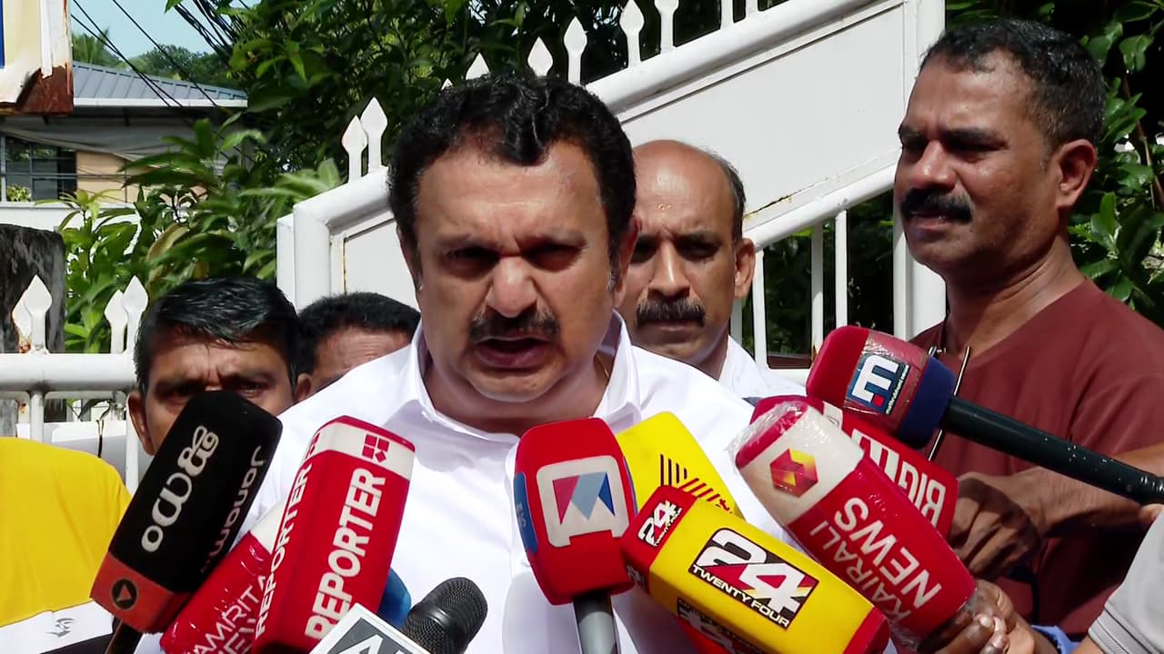 K MURALEEDHARAN K MURALEEDHARAN