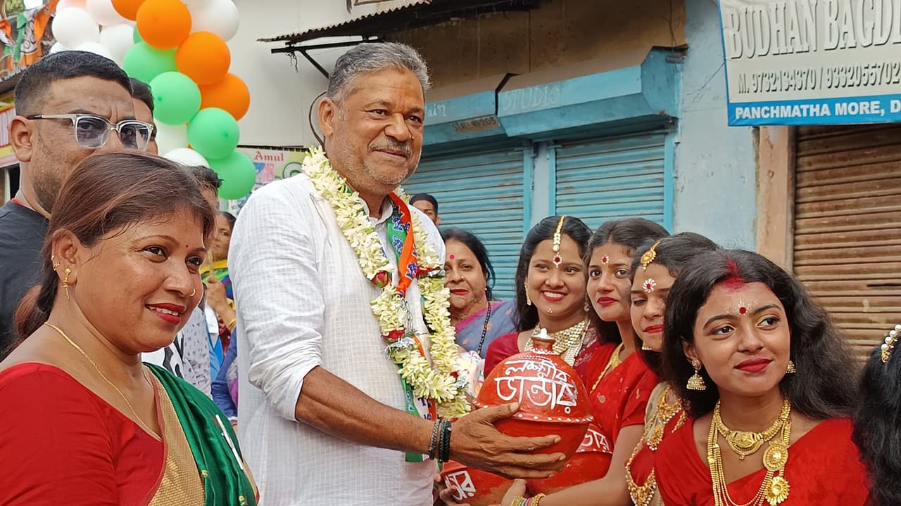 Yusuf Pathan, Kirti Azad,