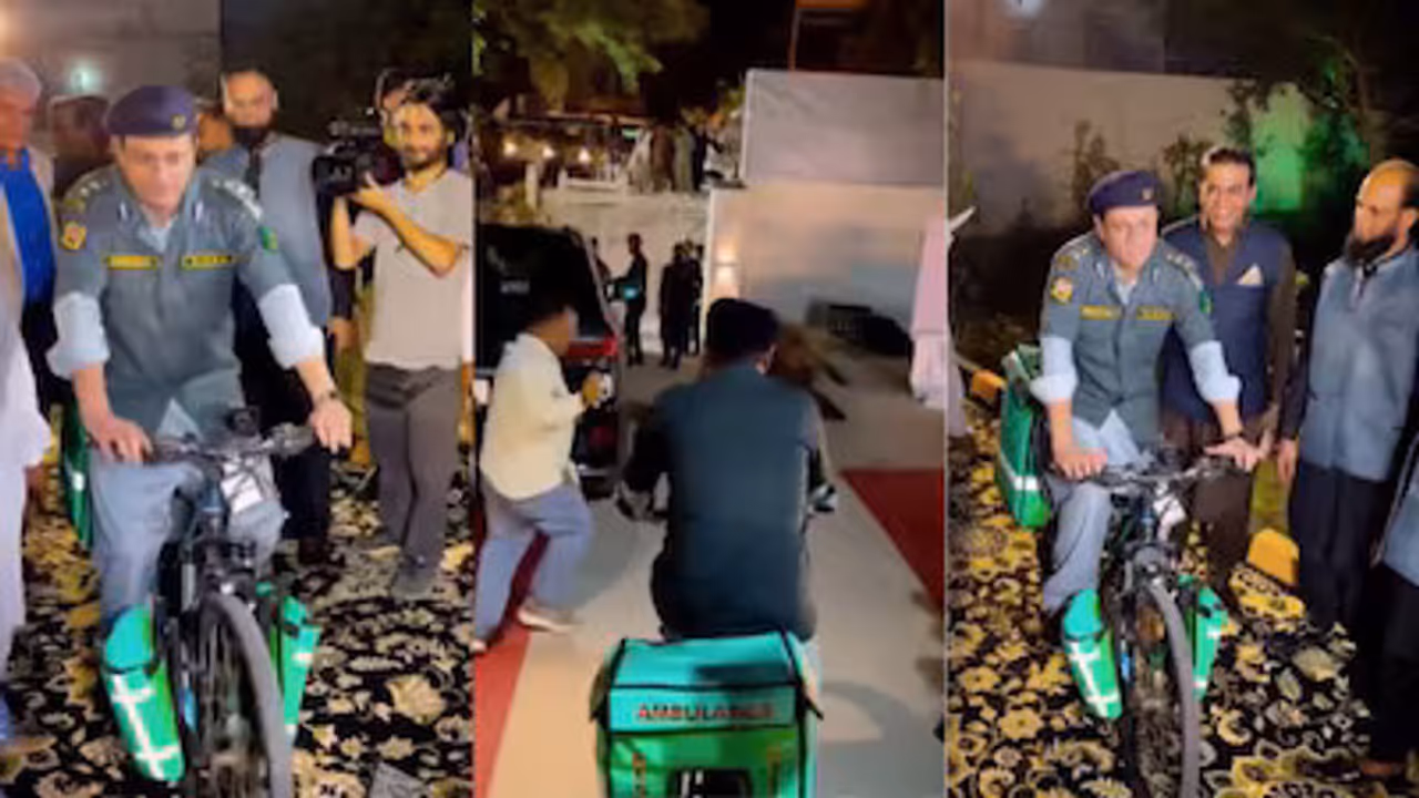 Pakistans Cycle Ambulance Goes Viral Pakistans Cycle Ambulance Goes Viral