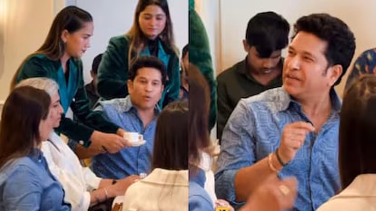 Sachin Tendulkar Spotted with Family in Mumbai Restaurant Sachin Tendulkar Spotted with Family in Mumbai Restaurant