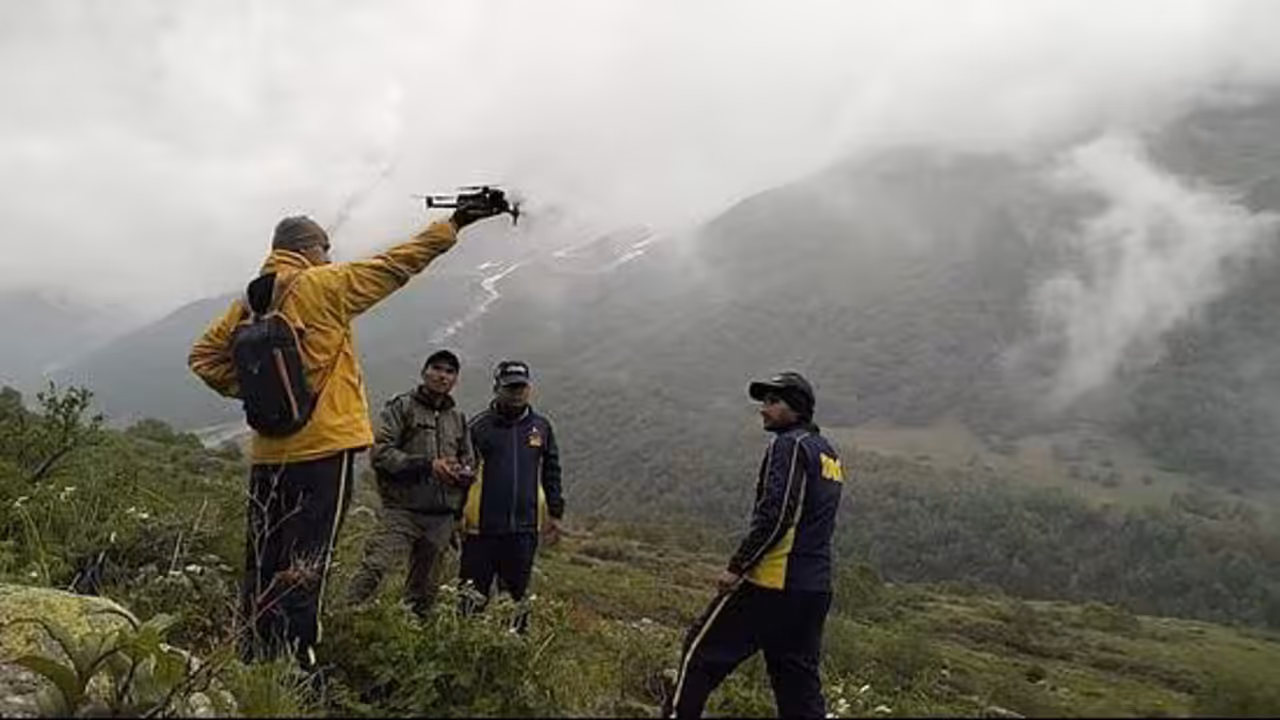 haryana tourist goes missing during trek in valley of flowers search operation underway haryana tourist goes missing during trek in valley of flowers search operation underway