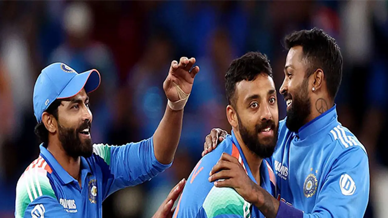 Ravindra Jadeja (L), Varun Chakravarthy (M), and Hardik Pandya (R). (Photo/ICC )