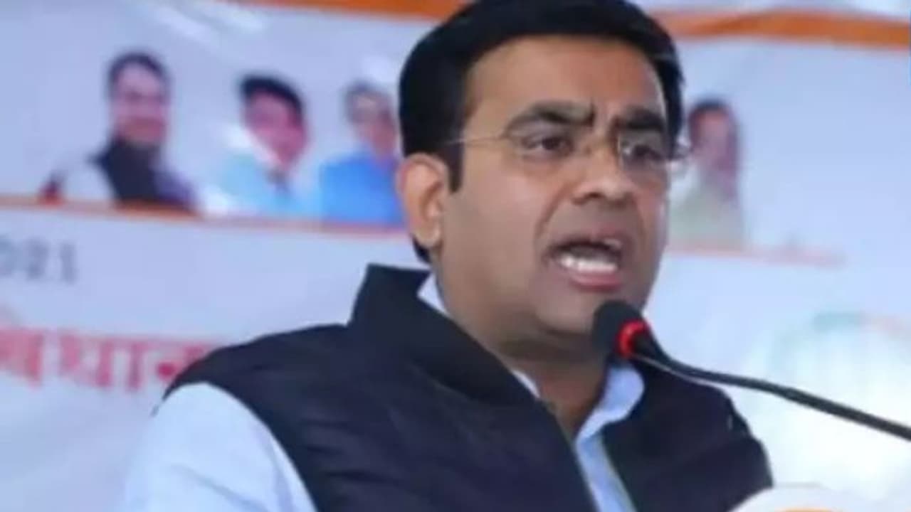 parinay fuke parinay fuke