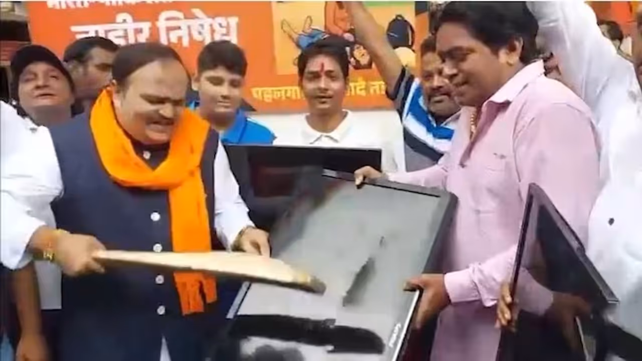 Uddhav Sena leader smashes TV to protest India Pak Asia Cup match