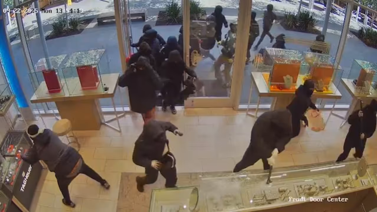 California jewellery store in USD 1 million heist California jewellery store in USD 1 million heist