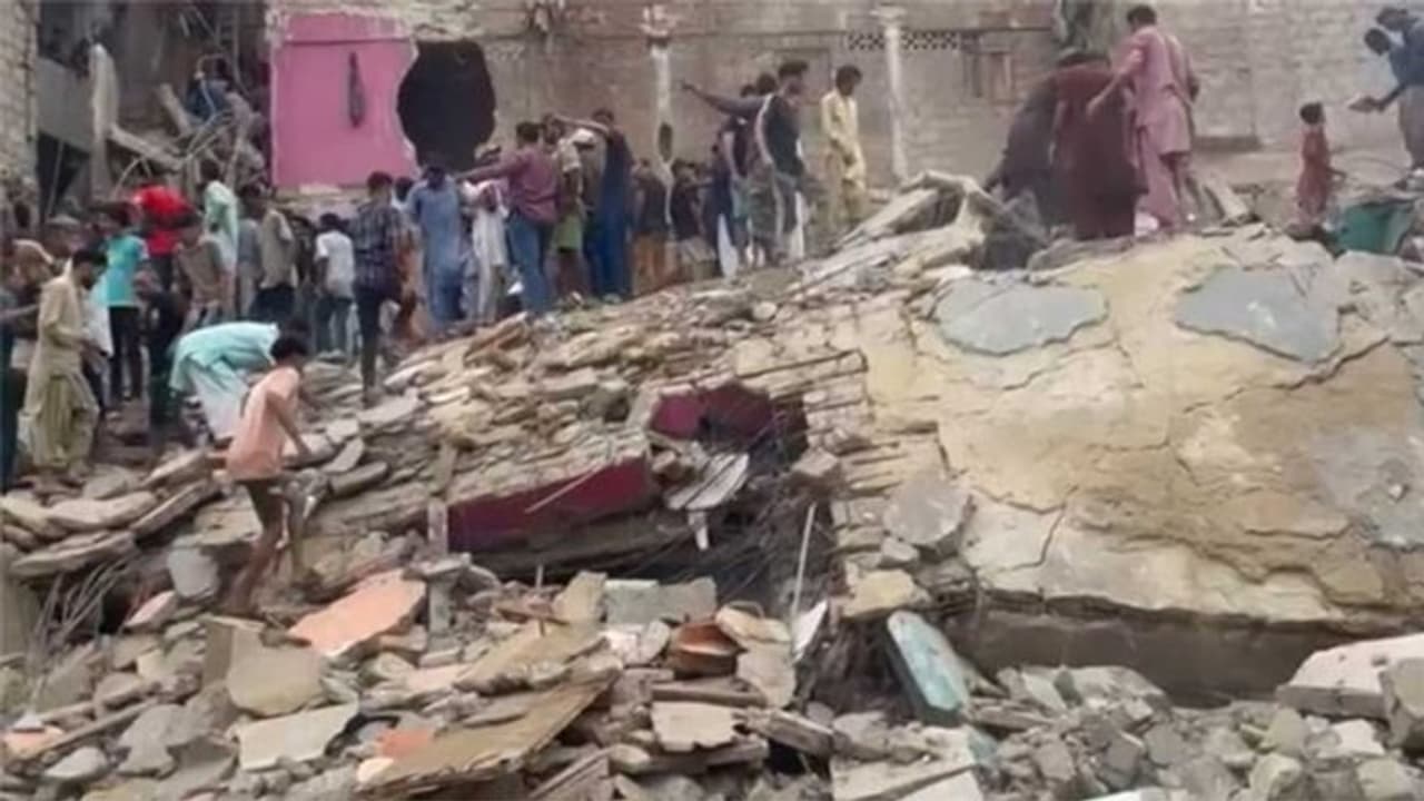 pak building collapse