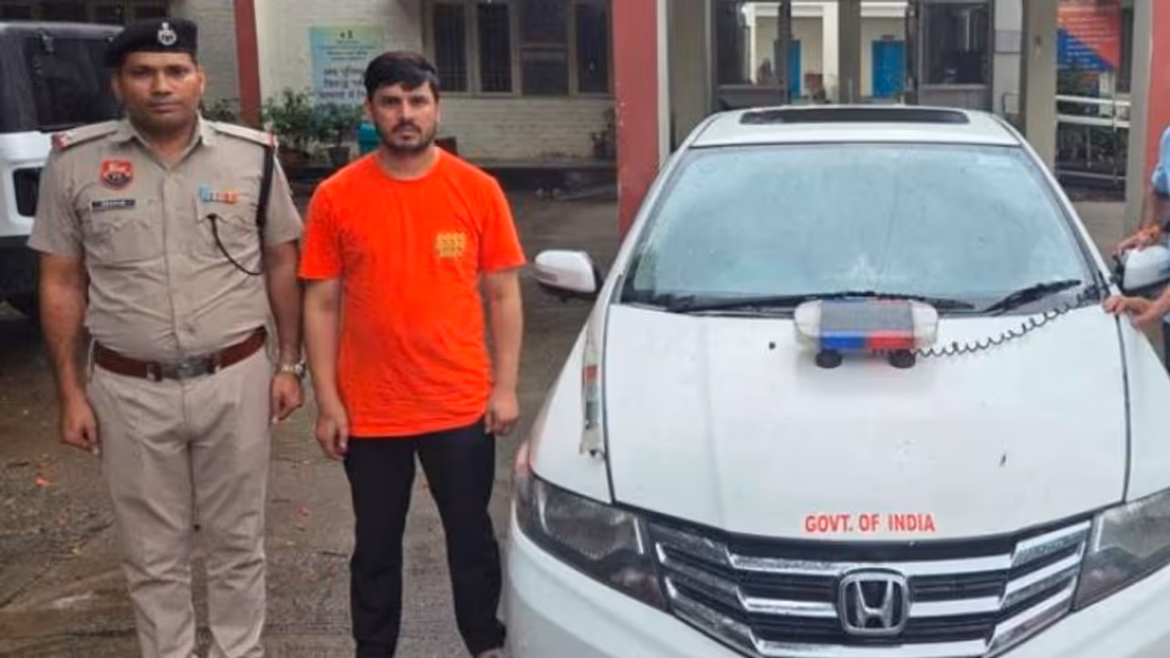 Fake IAS Officer Arrested