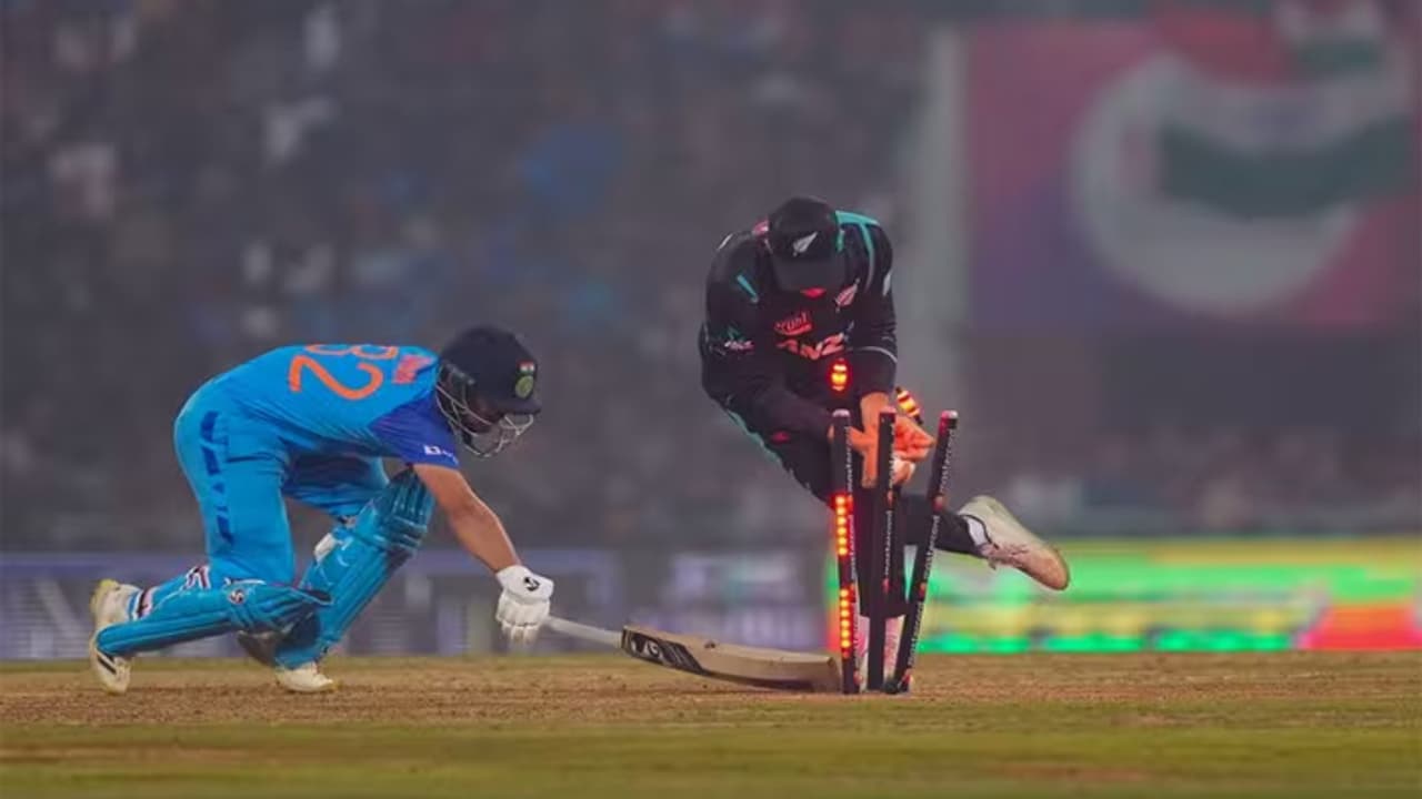 Lucknow pitch curator sacked for preparing poor pitch Lucknow pitch curator sacked for preparing poor pitch