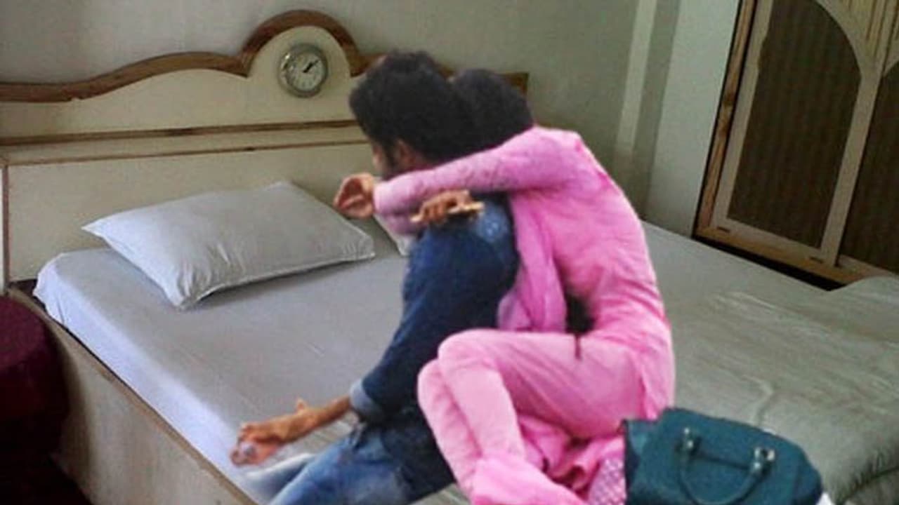 shocking crime girlfriend enjoyed whole night with lovers shocking crime girlfriend enjoyed whole night with lovers