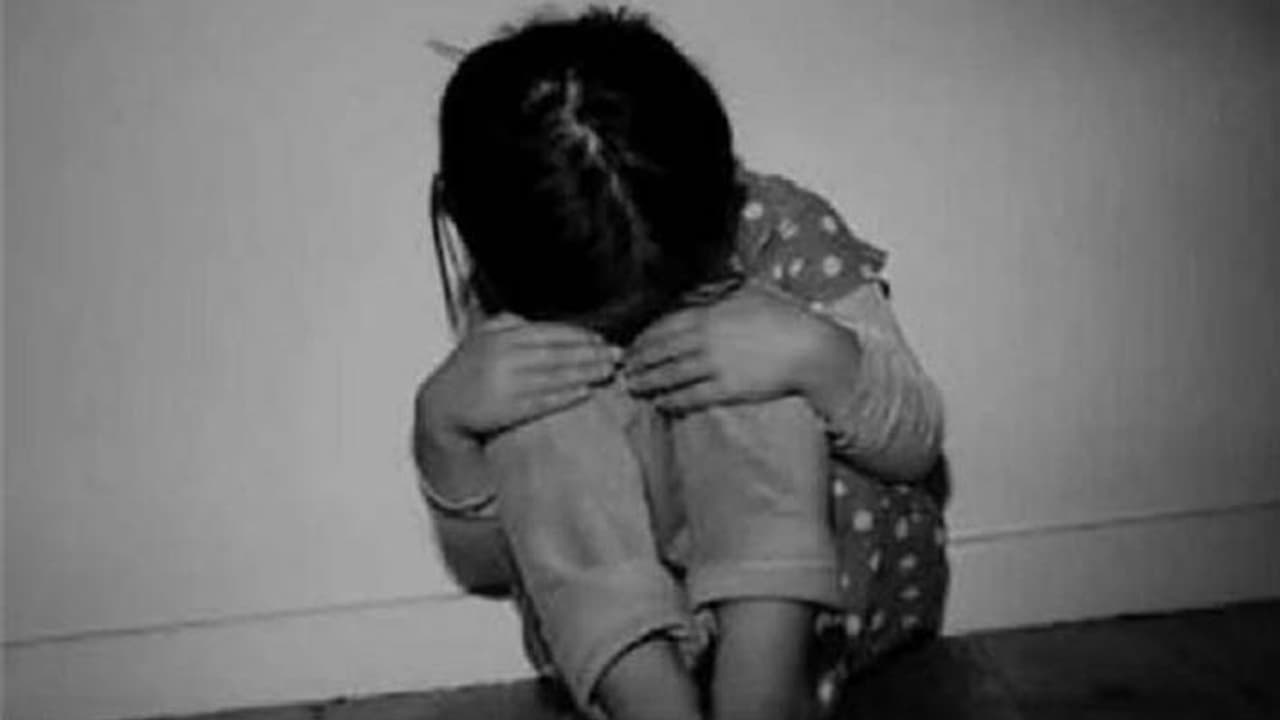 4 year old girl saved from kidnapping and rape by jaipur police