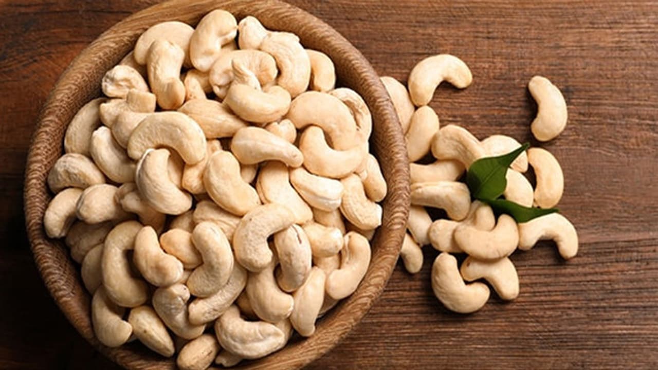 cashews sold at the price of potato and onions