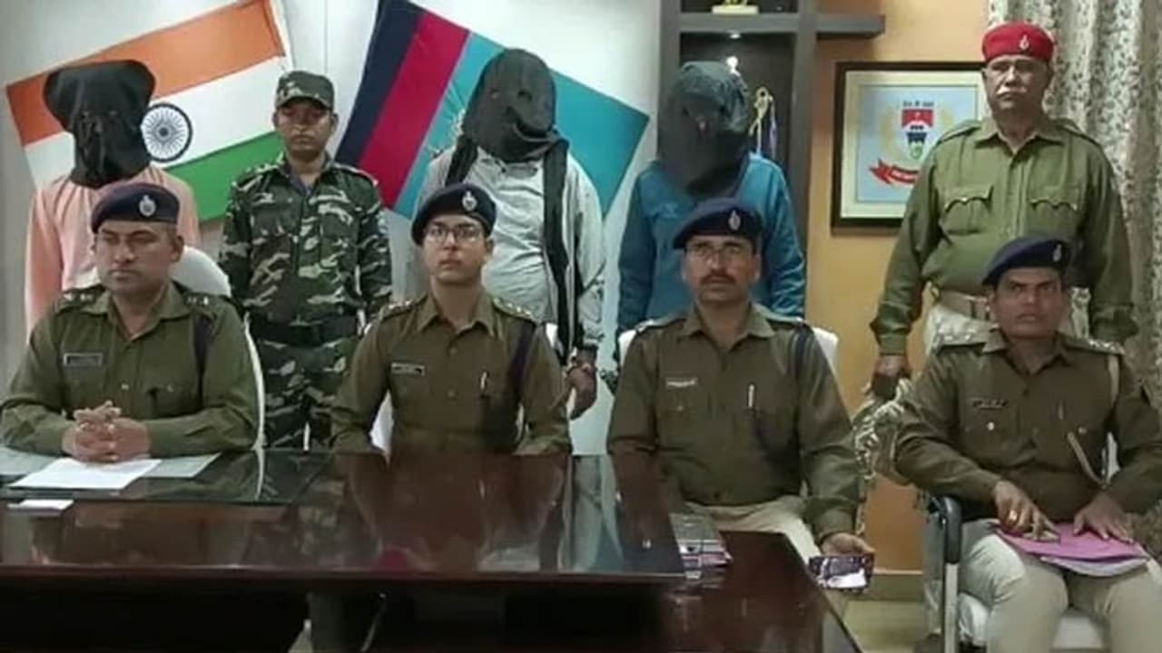 shocking crime stories father and two sons killed daughter in jharkhand 