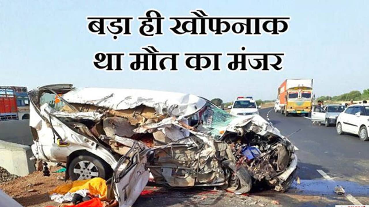 tikamgarh news 5 people died of the same family in a painful accident by bolero collided with a tree tikamgarh news 5 people died of the same family in a painful accident by bolero collided with a tree