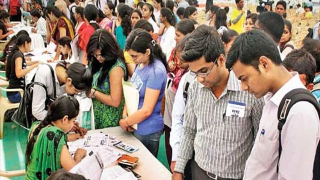 story of success 3600 people got jobs appointment letters in one day package up to Rs 33 lakh 
