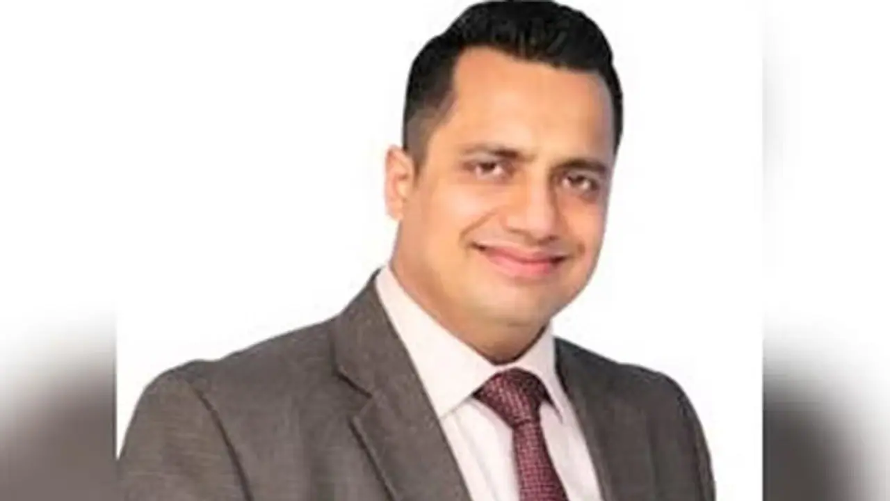 Dr Vivek Bindra was not arrested fake news circulated in social media