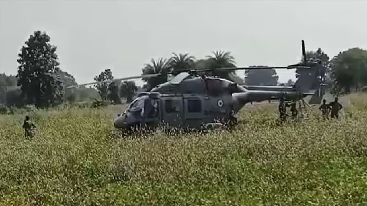 Emergency landing of Indian Air Force helicopter in Bhopal Emergency landing of Indian Air Force helicopter in Bhopal