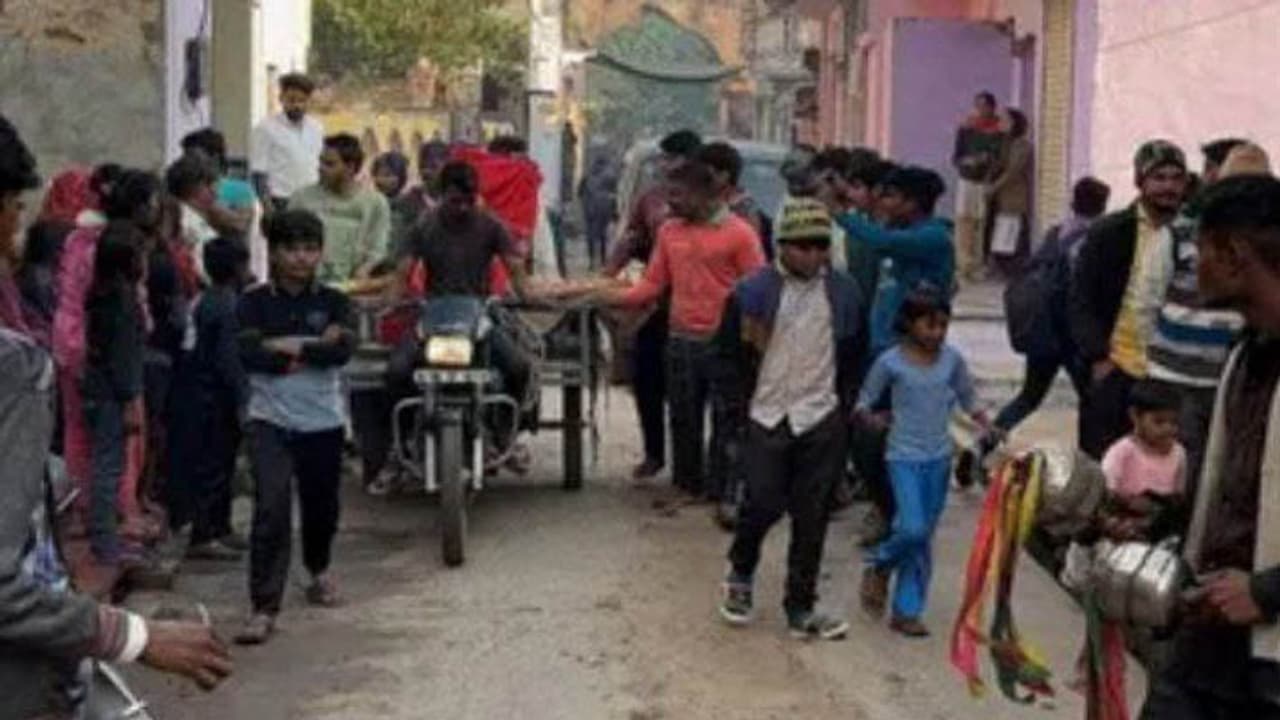 Unique news whole town criedover monkey death Unique news whole town criedover monkey death