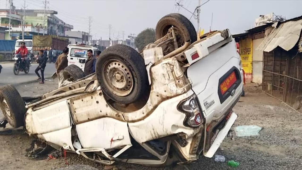 horrible road accident horrible road accident