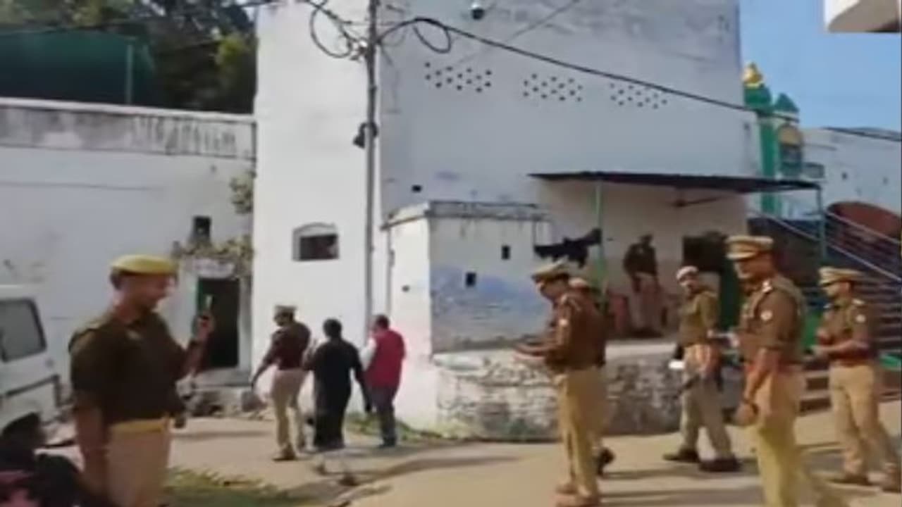 sambhal mosque controversy sambhal mosque controversy