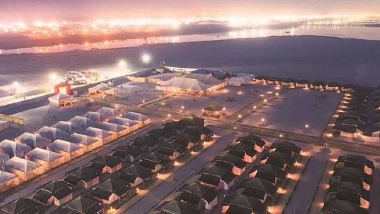 Mahakumbh 2025 Hotels and food