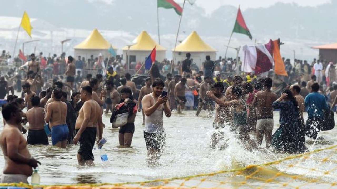 prayagraj mahakumbh stampede