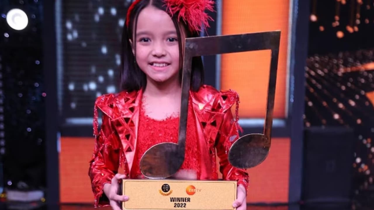 sa re ga ma pa lil champs 9 year old jetshen dohna lama win trophy KPJ sa re ga ma pa lil champs 9 year old jetshen dohna lama win trophy KPJ