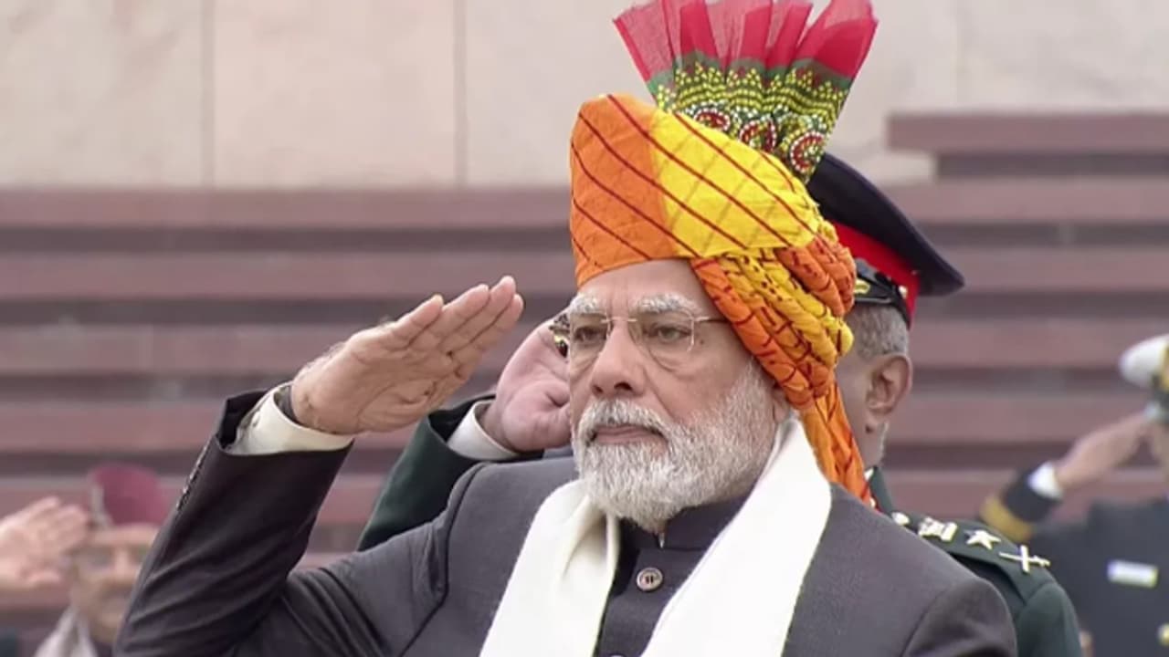 PM Modi pagdi looks