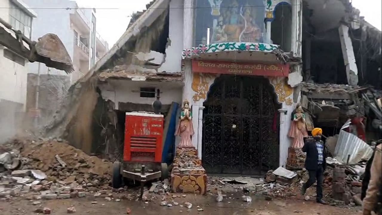 Vijay Ramlila Committee shops demolished