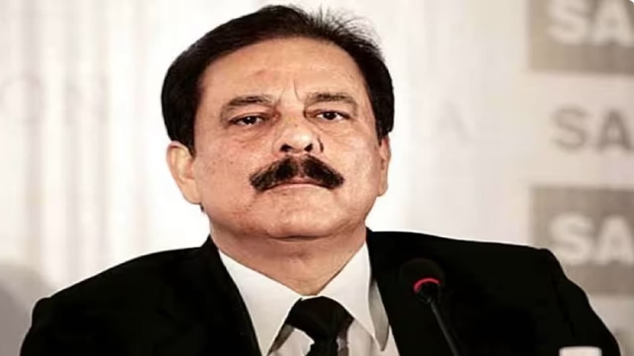 सहारा समूह के मालिक सुब्रत राय की मुश्किलें कम होने का नाम नहीं ले रही हैं सहारा समूह के मालिक सुब्रत राय की मुश्किलें कम होने का नाम नहीं ले रही हैं